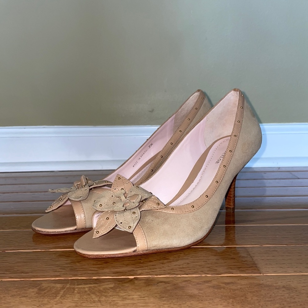 Ann Taylor Size 7 Suede and Leather Heels